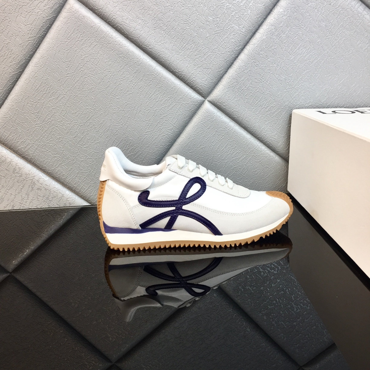 Loewe Flow Runner In Calfskin - DopestKickz
