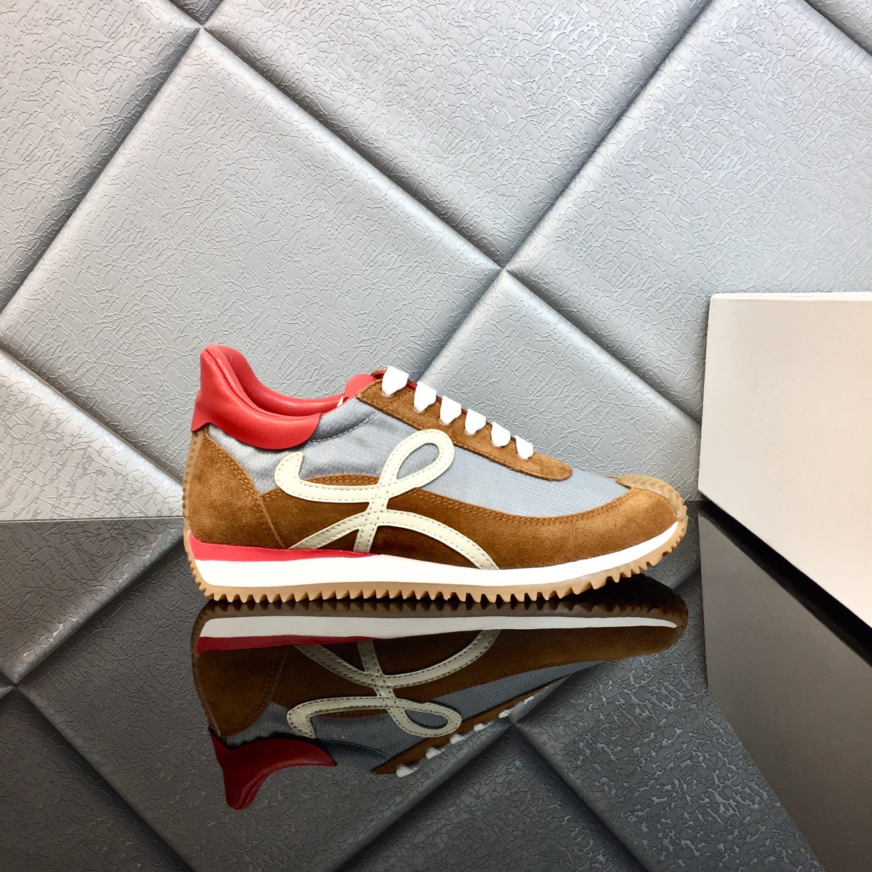 Loewe Flow Runner In Calfskin - DopestKickz