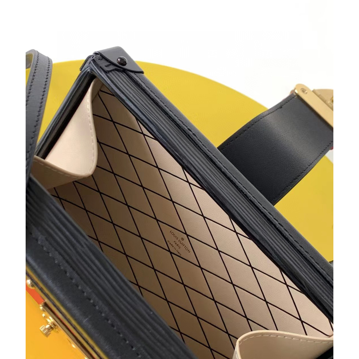 Louis Vuitton Petite Mamlle Bag （20-12-5cm） - DopestKickz