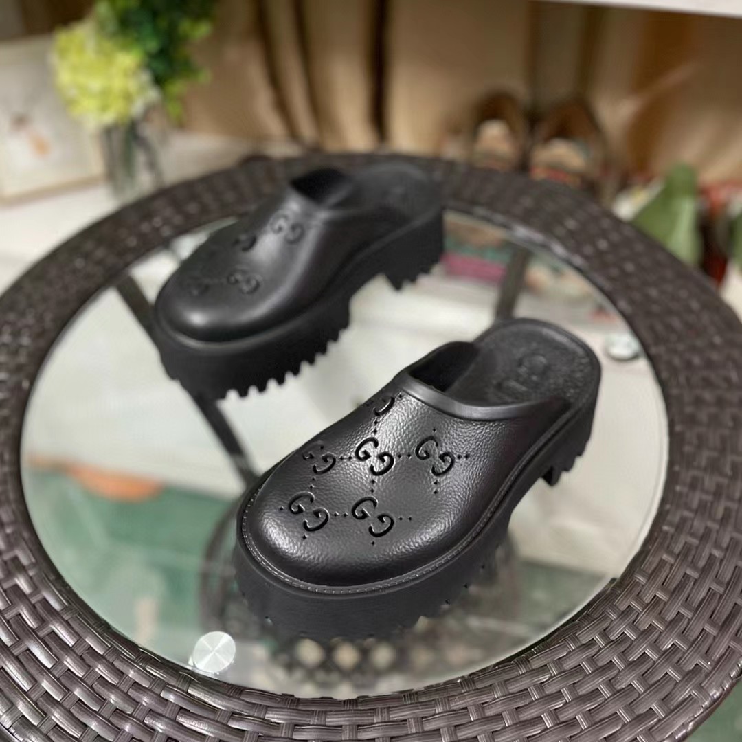 Gucci  Men's Slip On Sandal - DopestKickz