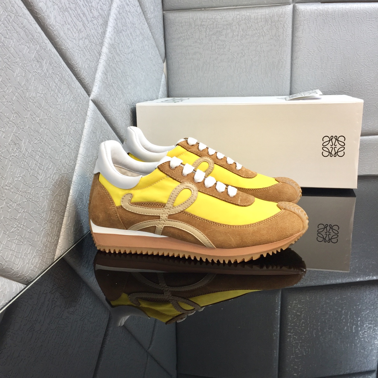 Loewe Flow Runner In Calfskin - DopestKickz