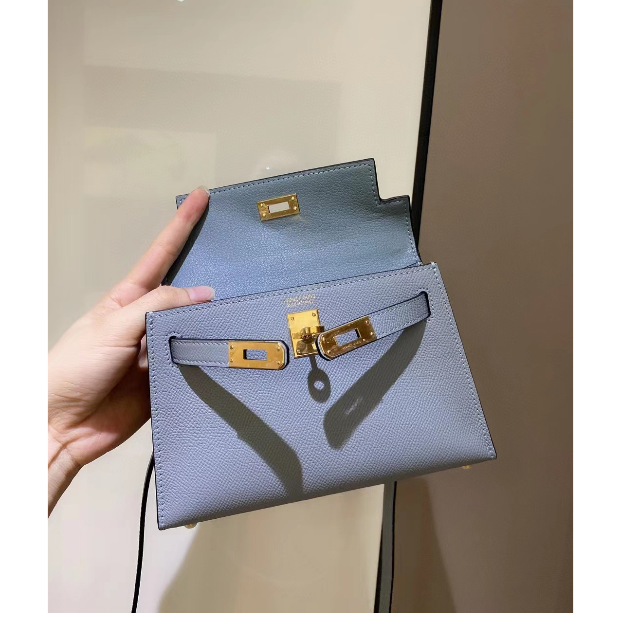 Hermes  Kelly Mini Women Handbag （19-13-6.5CM） - DopestKickz