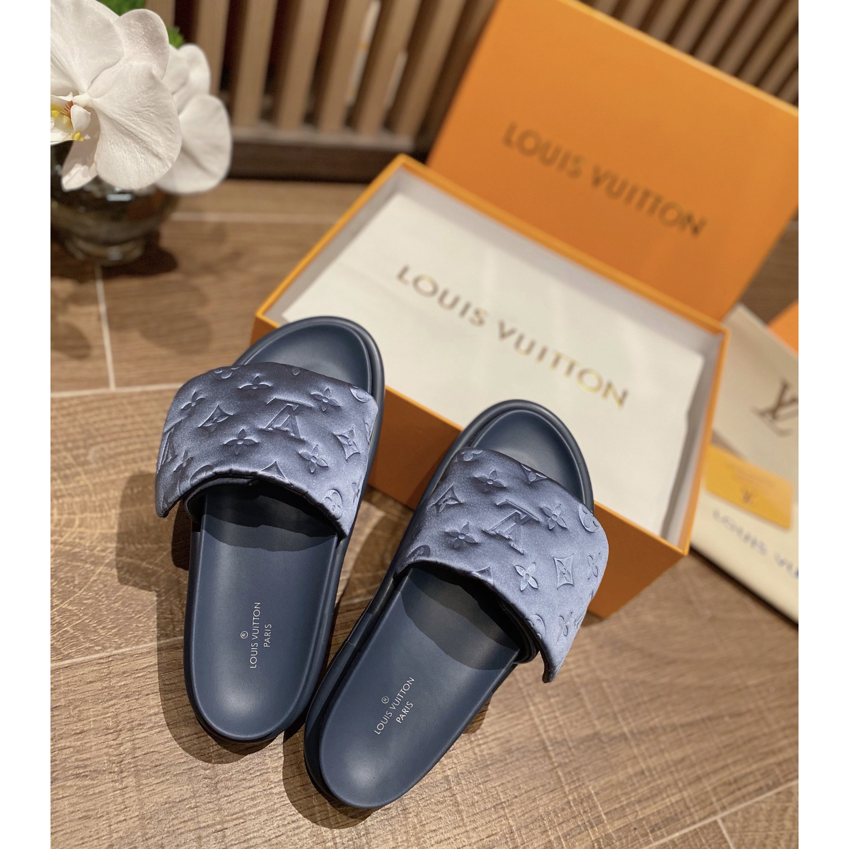 Louis Vuitton Pool Pillow Comfort Mules - DopestKickz