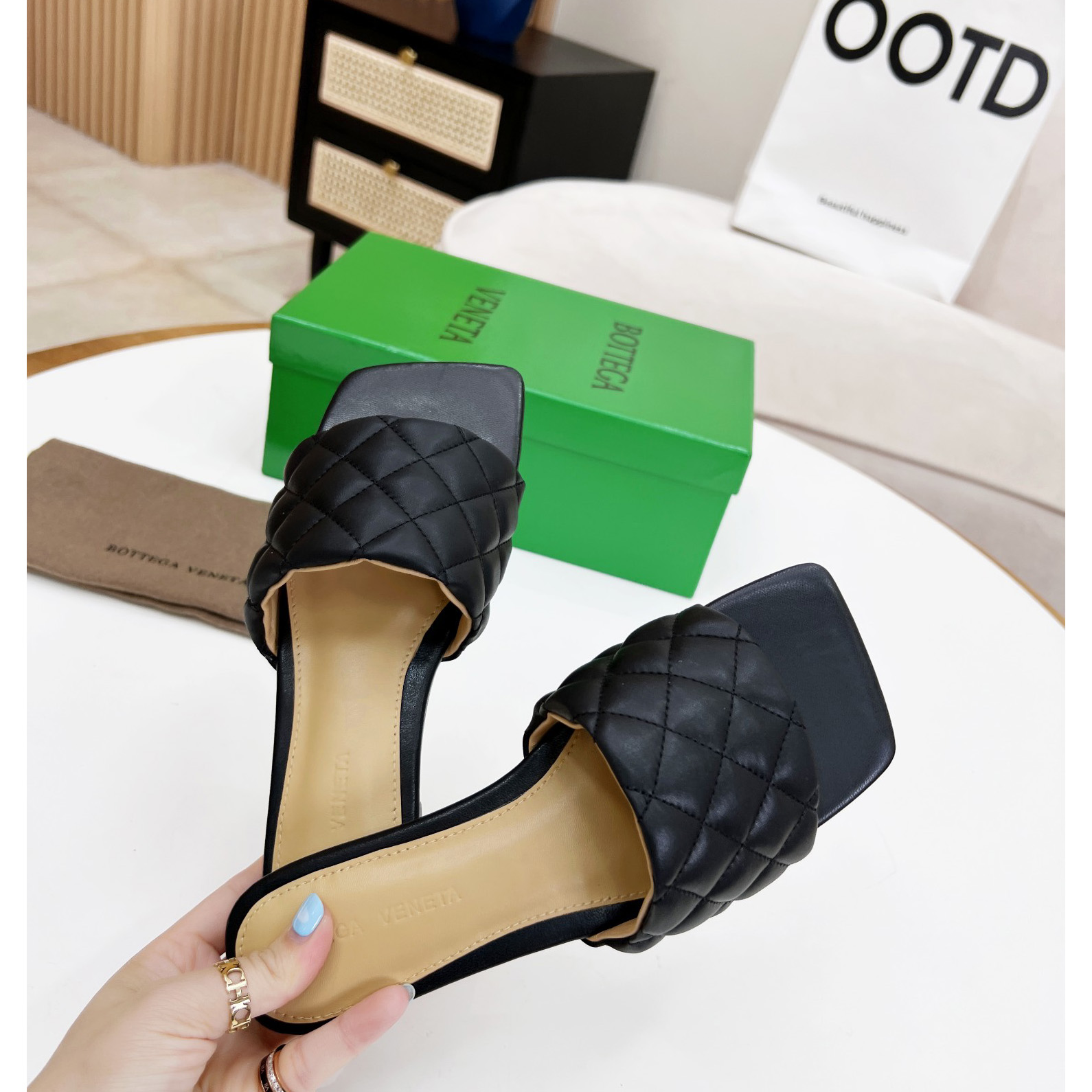 Bottega Veneta Padded Leather Sandals - DopestKickz