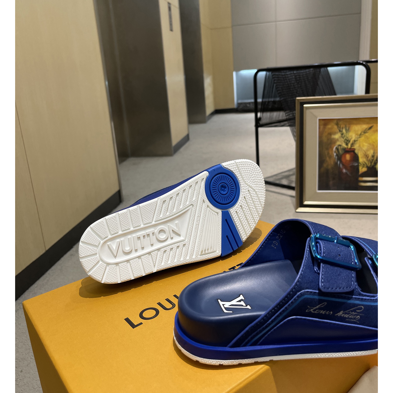 Louis Vuitton Men's Trainer Slippers - DopestKickz