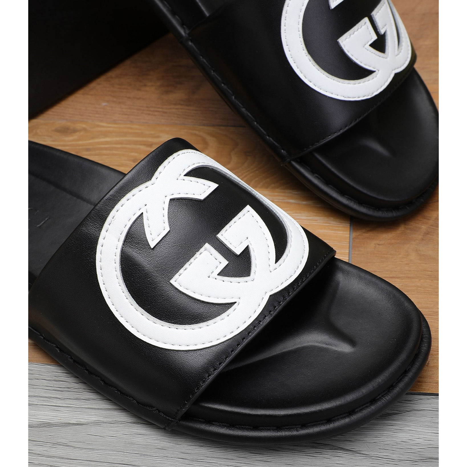 Gucci GG Rubber Slide Sandal - DopestKickz