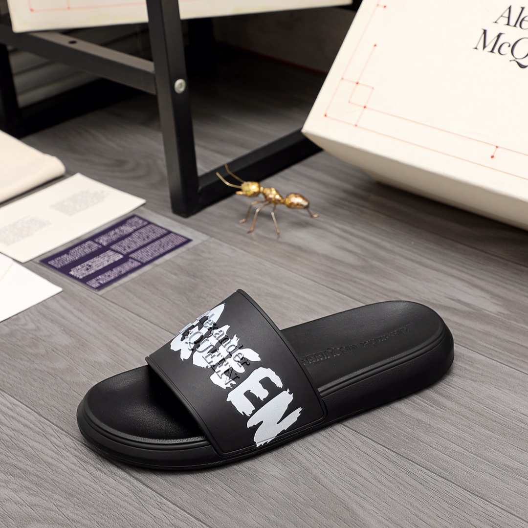 Alexander Mqueen Logo Slipper - DopestKickz