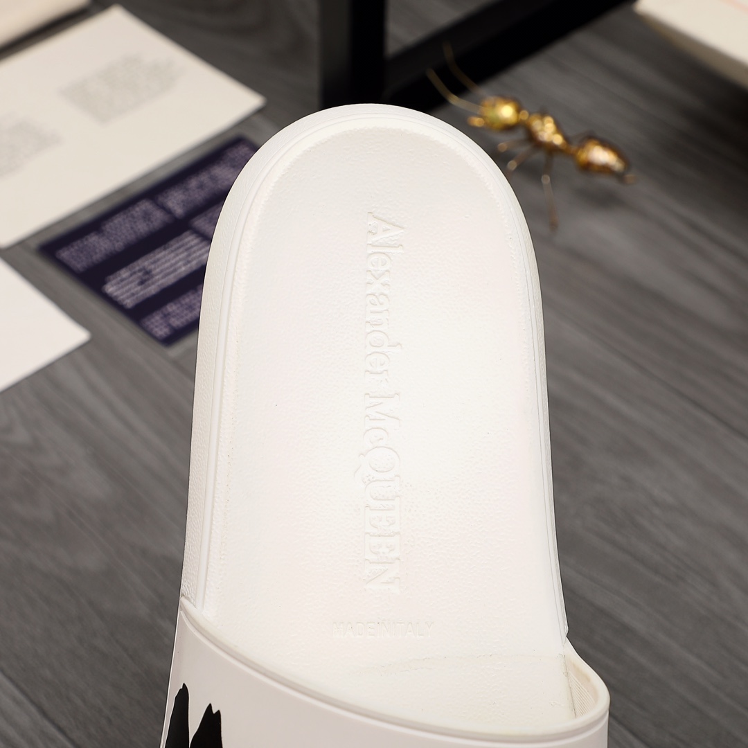 Alexander Mqueen Logo Slipper - DopestKickz