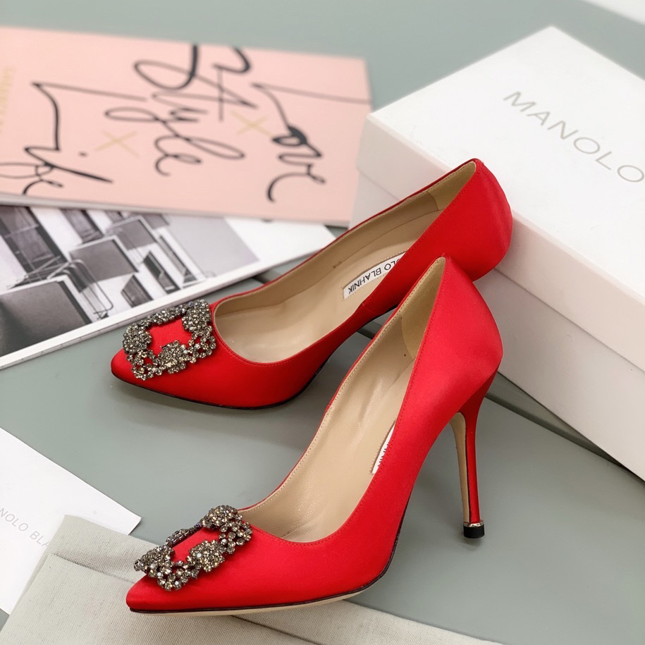Manolo Blahnik Red Hangisi Pumps With Buckle - DopestKickz