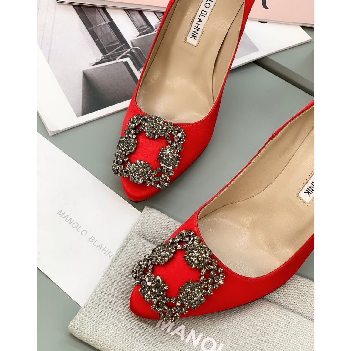 Manolo Blahnik Red Hangisi Pumps With Buckle - DopestKickz