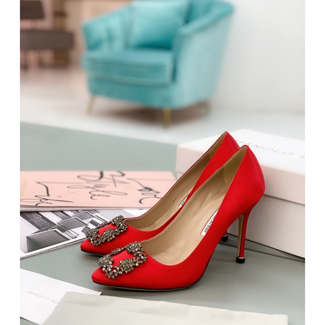 Manolo Blahnik Red Hangisi Pumps With Buckle - DopestKickz