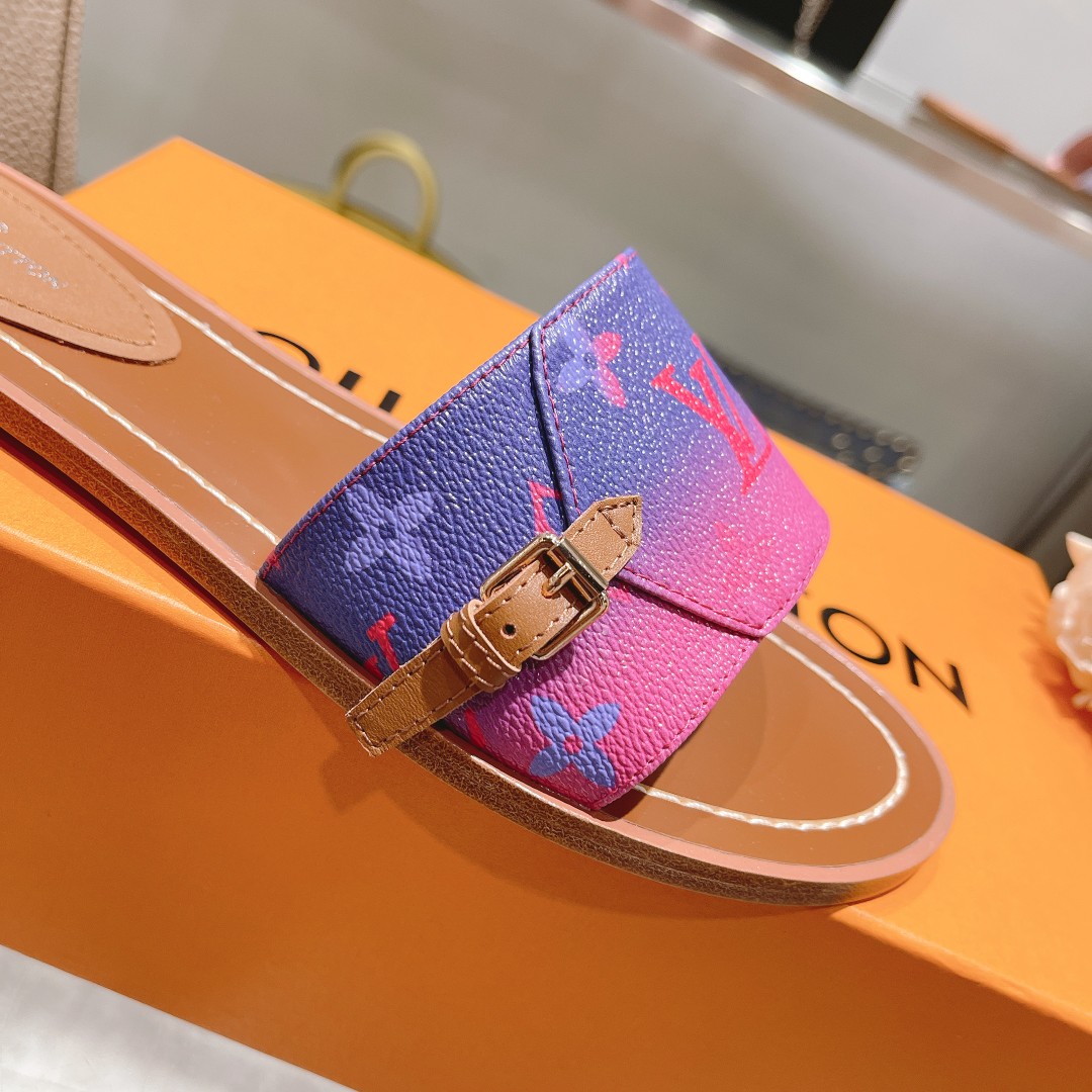 Louis Vuitton Lock It Flat Mule - DopestKickz