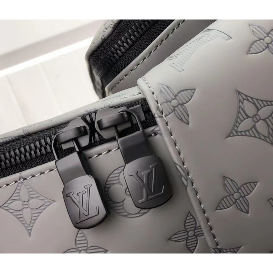 Louis Vuitton Monogram Backpack (33-41-18cm)   M46019 - DopestKickz