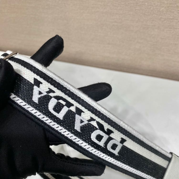 Prada Saffiano Prada Triangle Bag In White(28-18-11cm) - DopestKickz