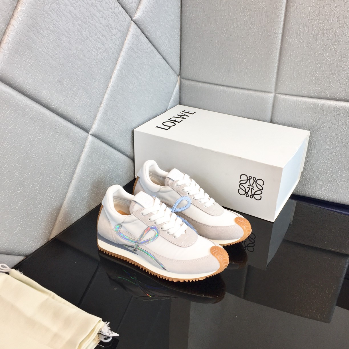 Loewe Flow Runner In Calfskin - DopestKickz