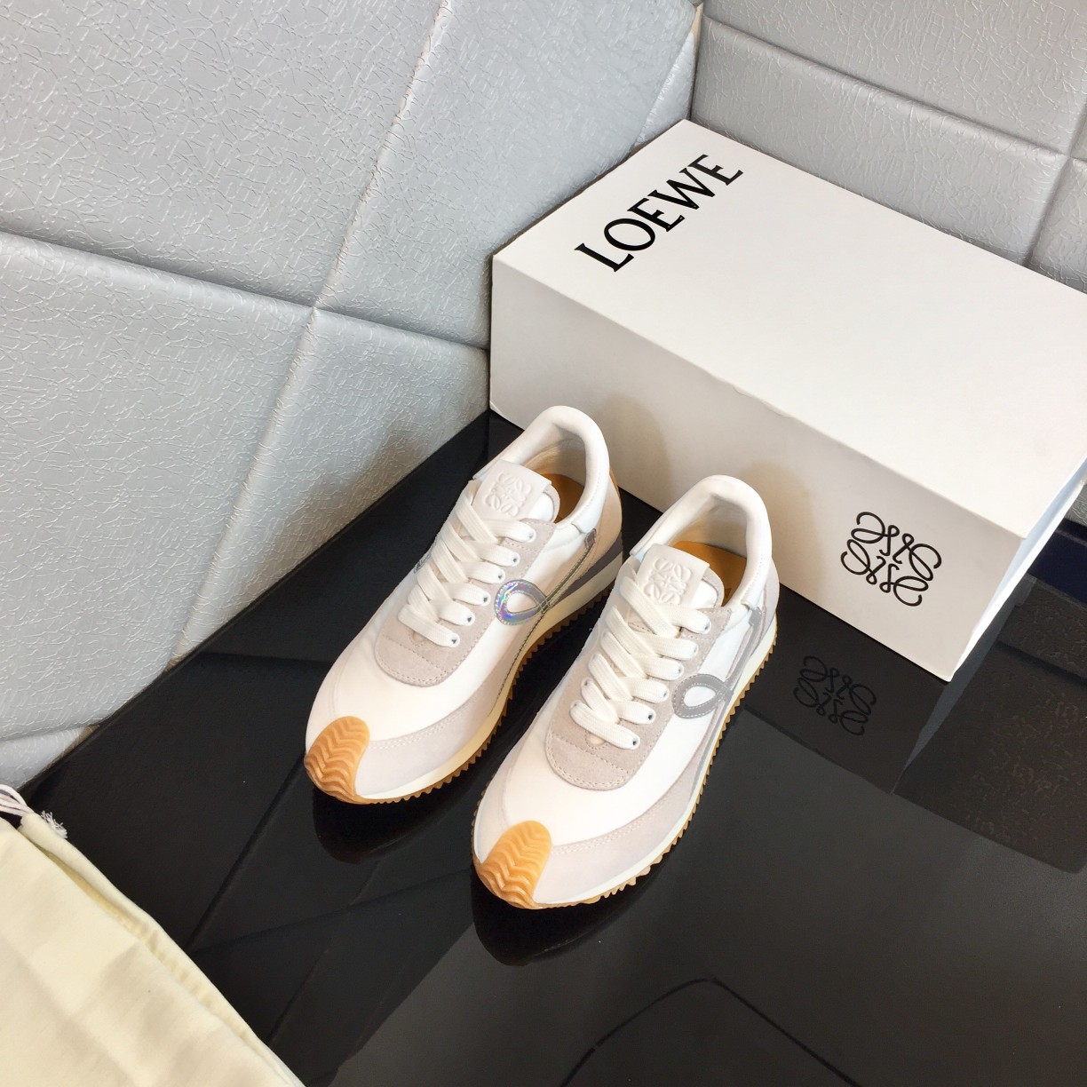 Loewe Flow Runner In Calfskin - DopestKickz