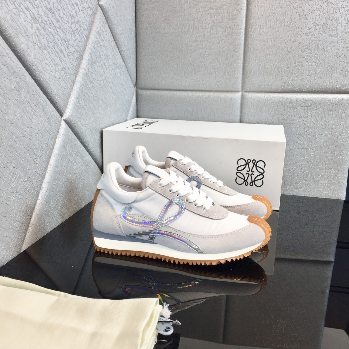 Loewe Flow Runner In Calfskin - DopestKickz