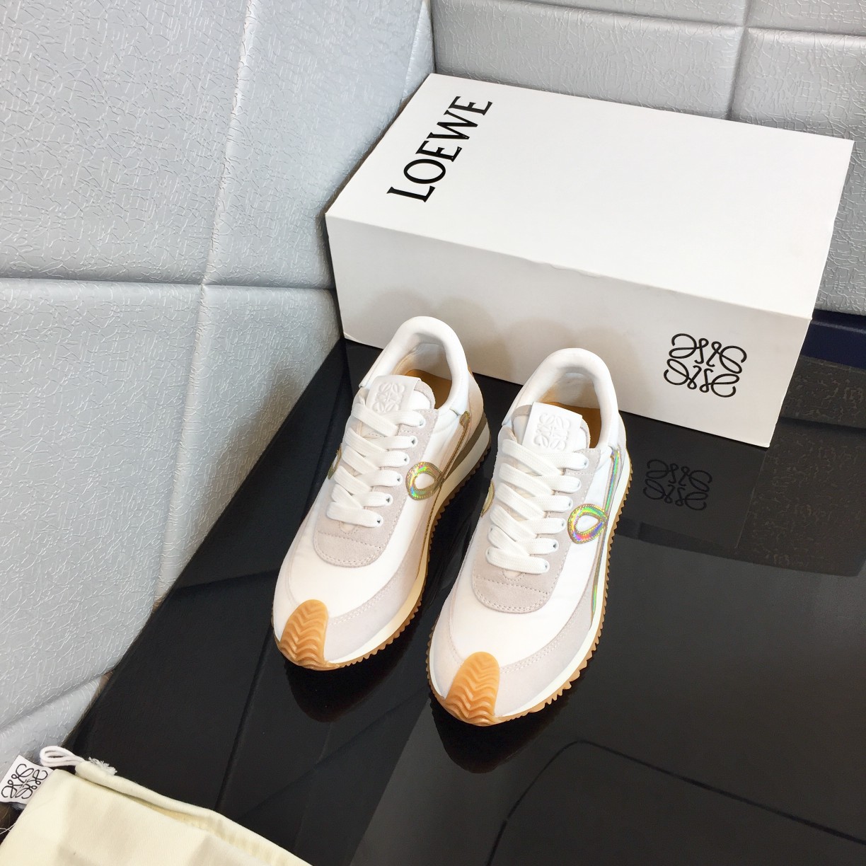 Loewe Flow Runner In Calfskin - DopestKickz