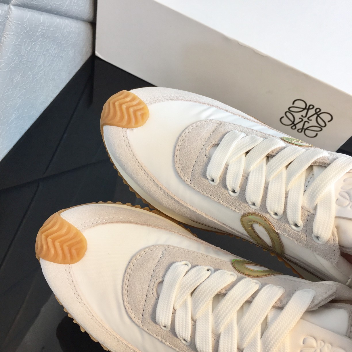 Loewe Flow Runner In Calfskin - DopestKickz