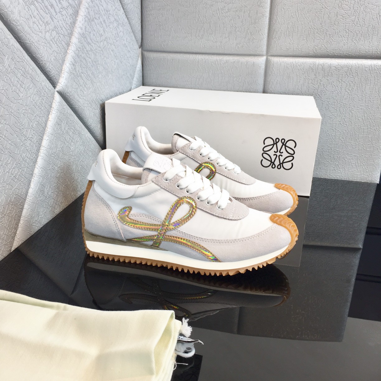 Loewe Flow Runner In Calfskin - DopestKickz