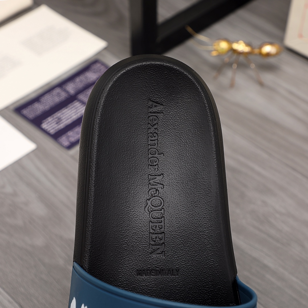 Alexander Mqueen Logo Slipper - DopestKickz