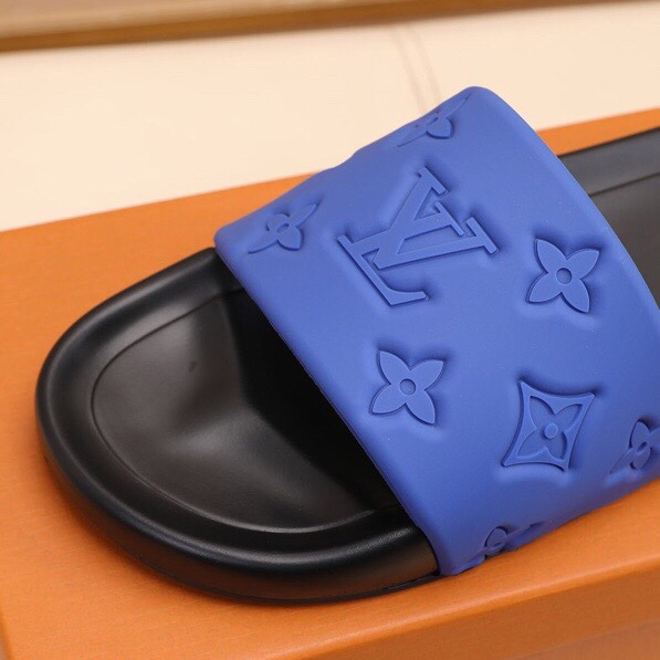 Louis Vuitton Monogram Slippers - DopestKickz