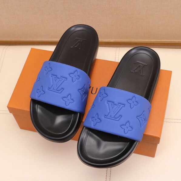 Louis Vuitton Monogram Slippers - DopestKickz