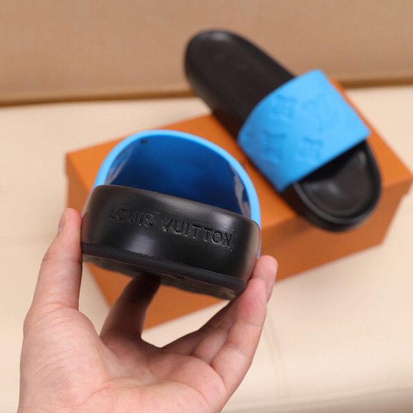Louis Vuitton Monogram Slippers - DopestKickz