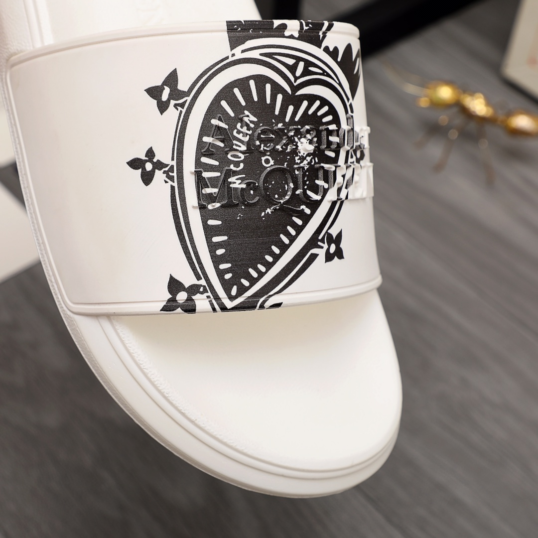 Alexander Mqueen Logo Slipper - DopestKickz