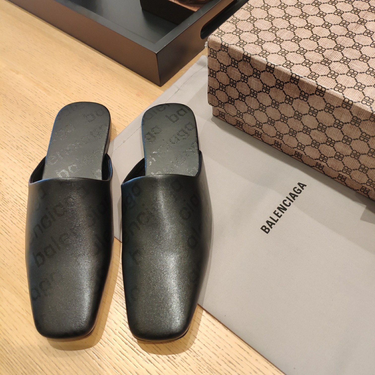 Balenciaga Logo  Leather Backless Loafers - DopestKickz