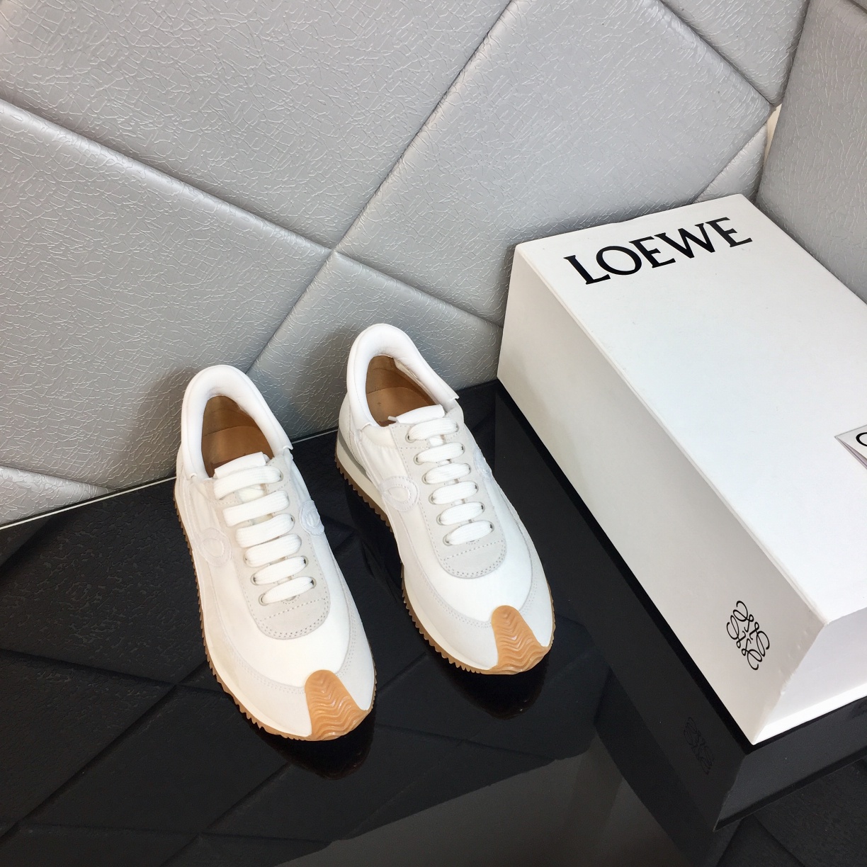 Loewe Flow Runner In Calfskin - DopestKickz