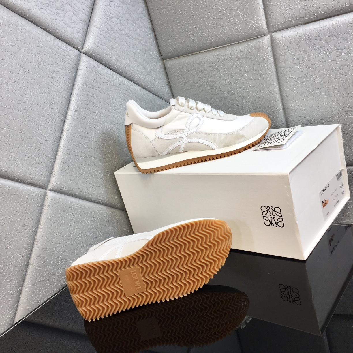 Loewe Flow Runner In Calfskin - DopestKickz