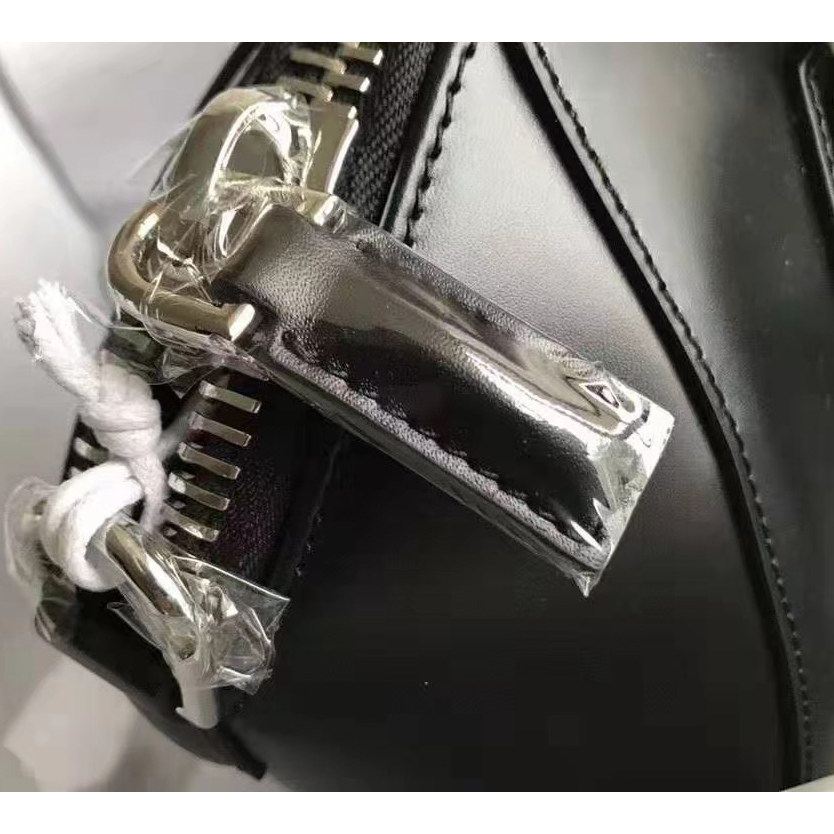 Givenchy Black Handbag(28-34-25CM) - DopestKickz