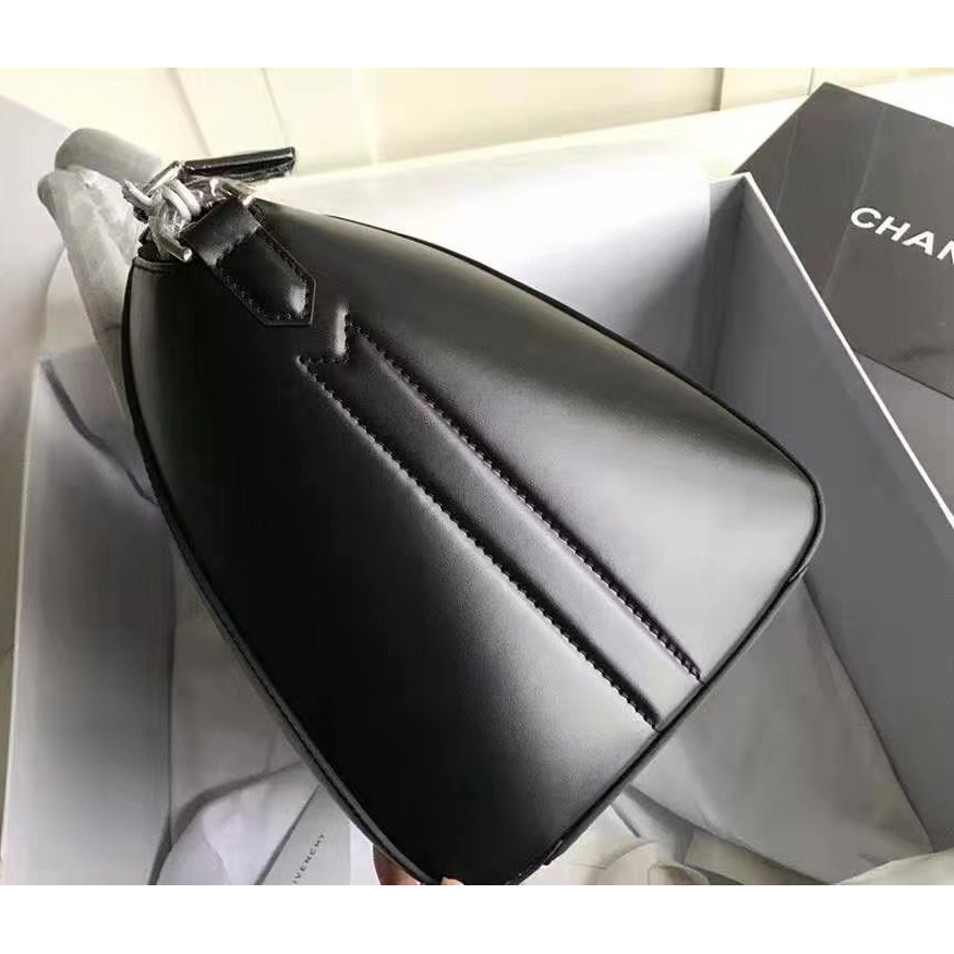 Givenchy Black Handbag(28-34-25CM) - DopestKickz