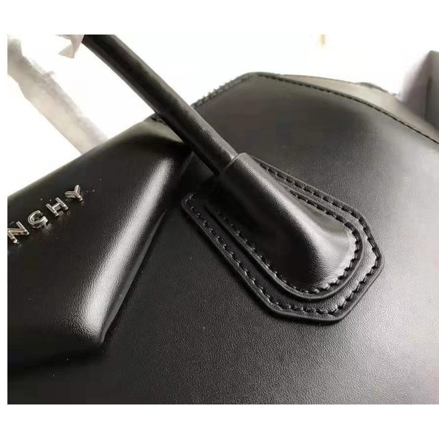 Givenchy Black Handbag(28-34-25CM) - DopestKickz