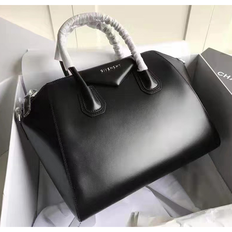Givenchy Black Handbag(28-34-25CM) - DopestKickz