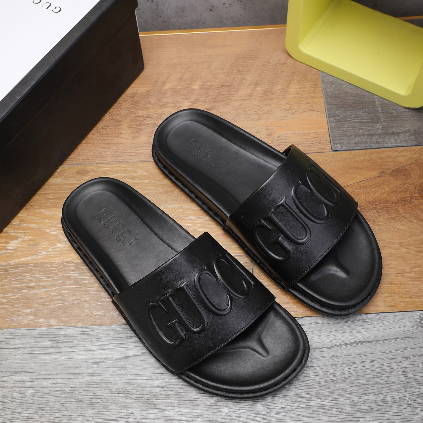 Gucci Logo Rubber Slide Sandal - DopestKickz