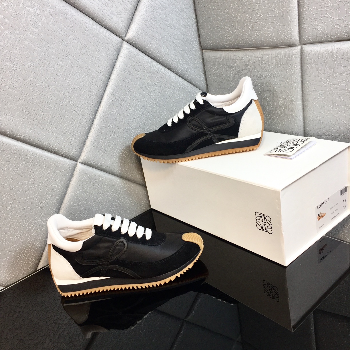 Loewe Flow Runner In Calfskin - DopestKickz