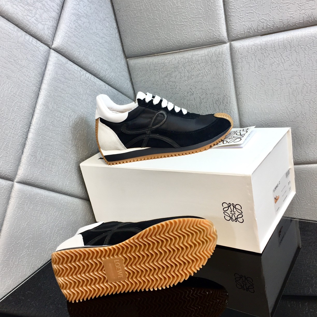Loewe Flow Runner In Calfskin - DopestKickz