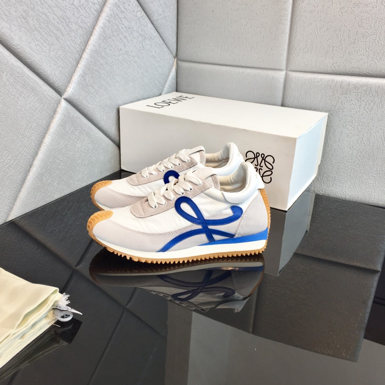 Loewe Flow Runner In Calfskin - DopestKickz