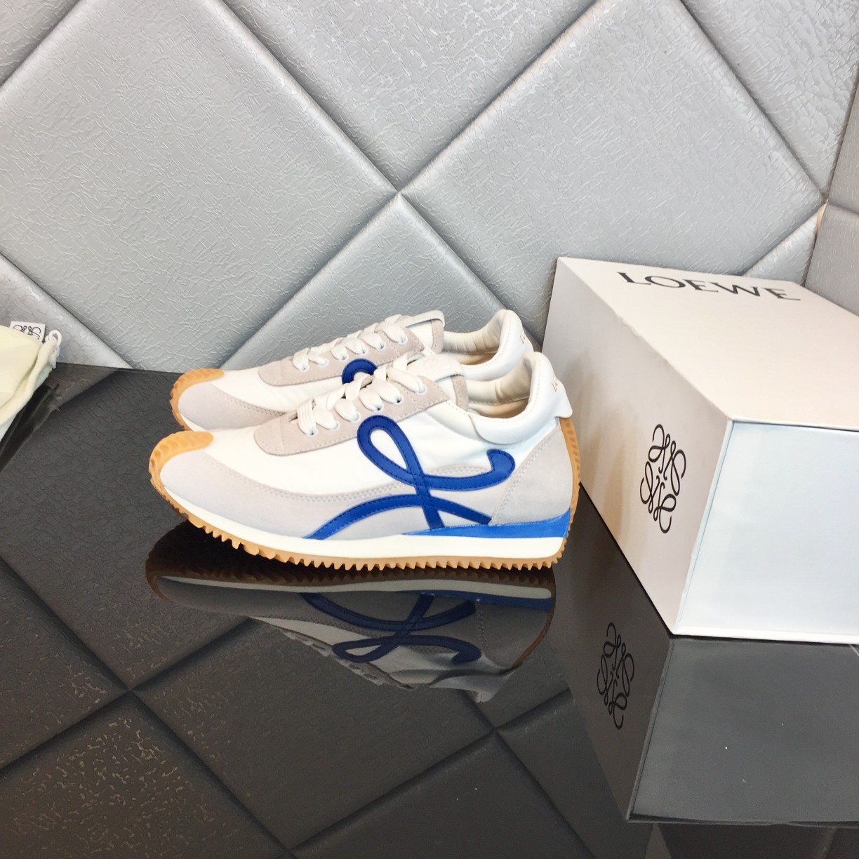 Loewe Flow Runner In Calfskin - DopestKickz