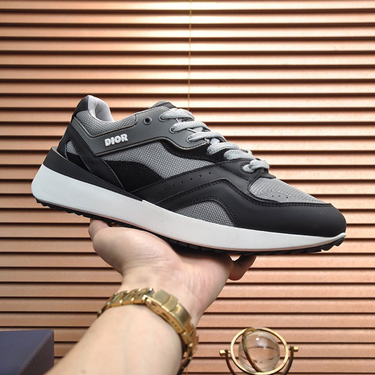 Dior B29 Low-Top Sneaker - DopestKickz