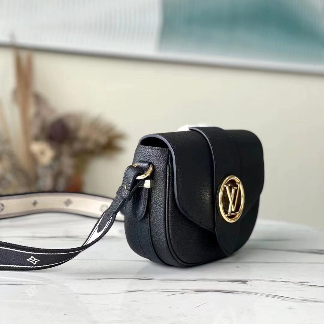 Louis Vuitton  Black Shoulder Bag （25-17.5-8CM） - DopestKickz