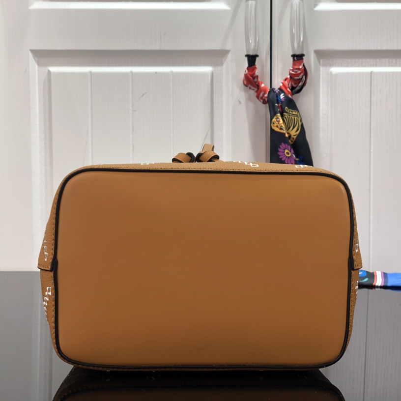 Louis Vuitton Monogram Bucket Bag （20*20*13cm） - DopestKickz