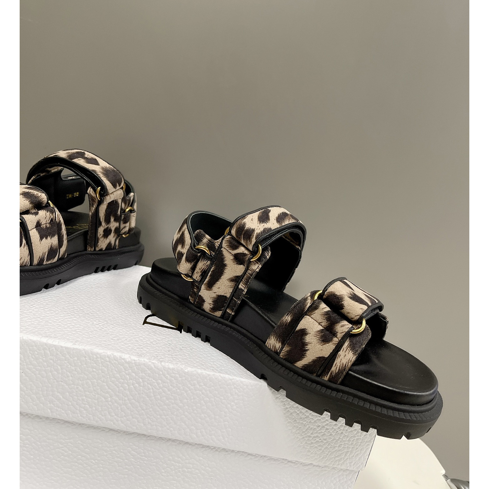 Dior Women Dioract Sandal - DopestKickz