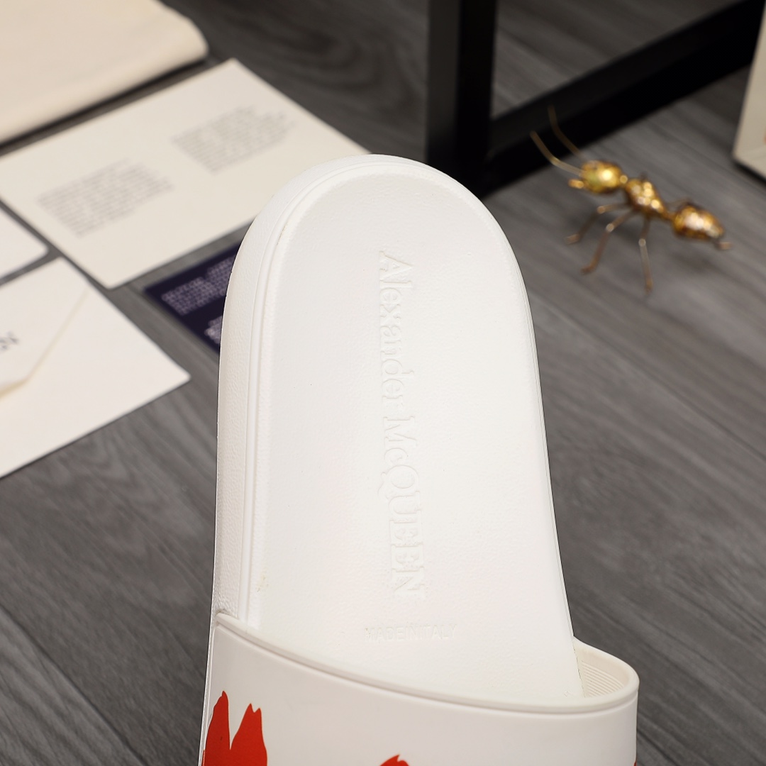Alexander Mqueen Logo Slipper - DopestKickz