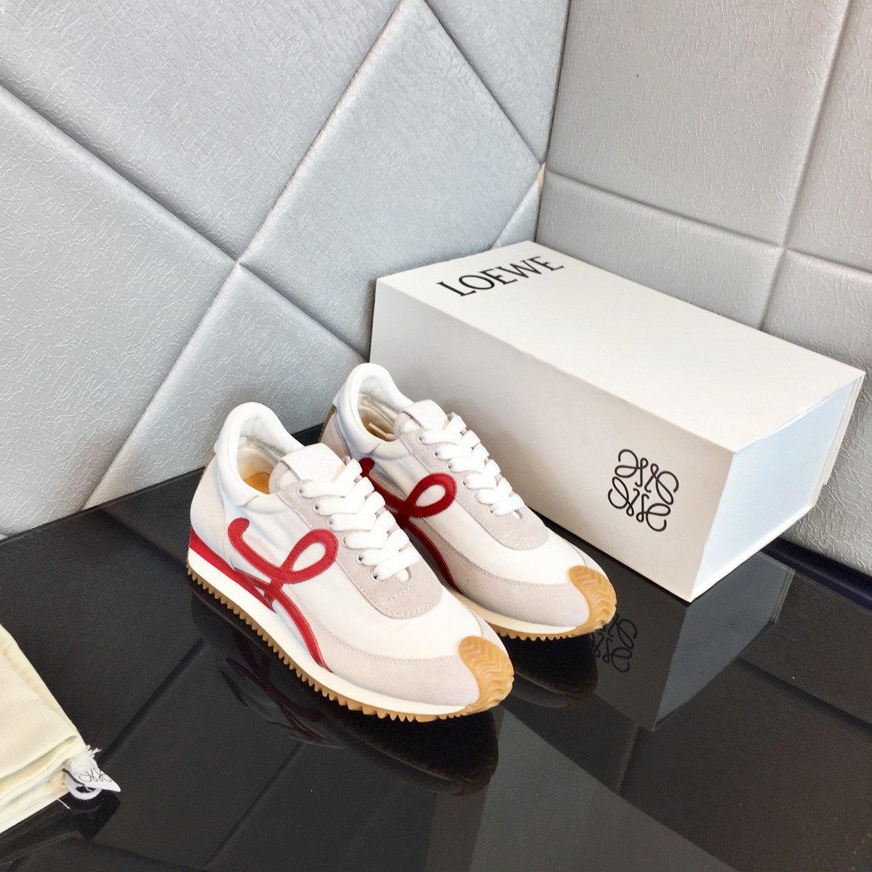 Loewe Flow Runner In Calfskin - DopestKickz