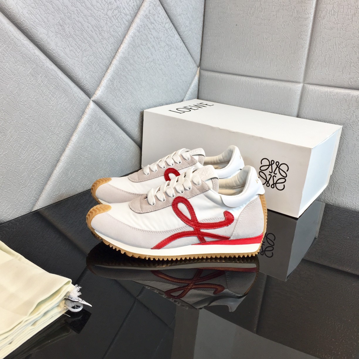 Loewe Flow Runner In Calfskin - DopestKickz