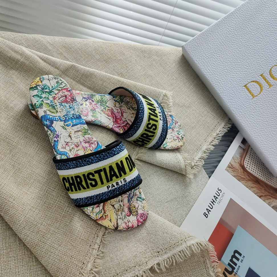 Dior Black Multicolor Embroidered Cotton With D-Constellation Motif Dway Slide - DopestKickz