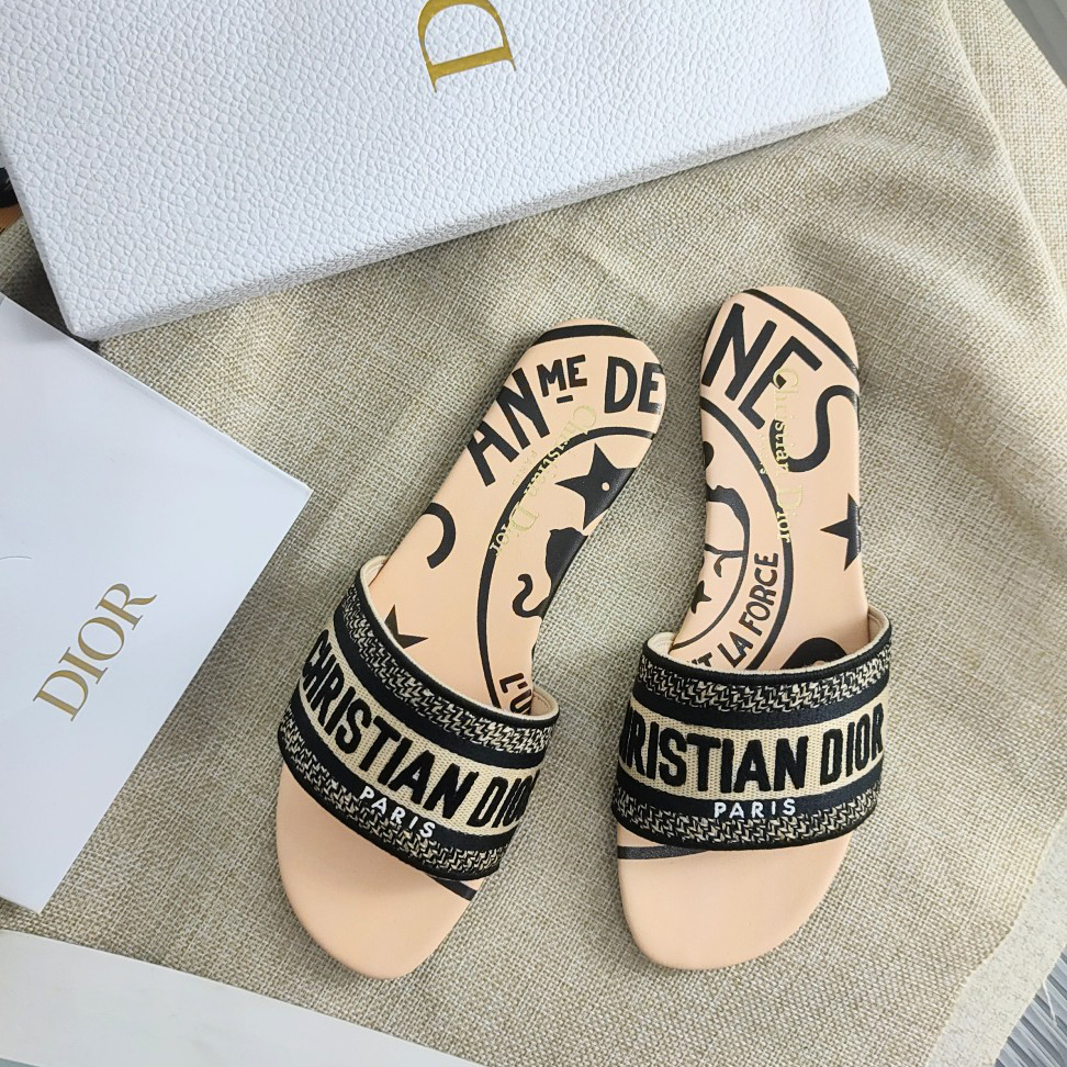 Dior Beige Jute Canvas Embroidered with Dior Union Motif Dway Slide - DopestKickz
